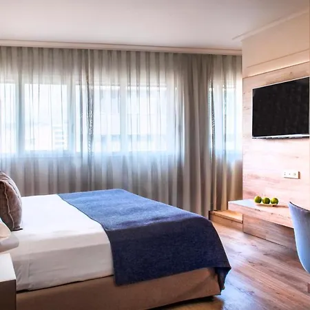 Sallés Pere Iv Hotel